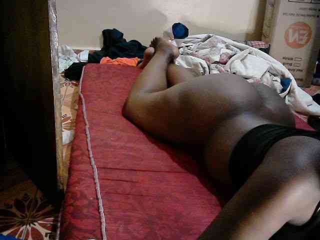 CuteLeilah webcam