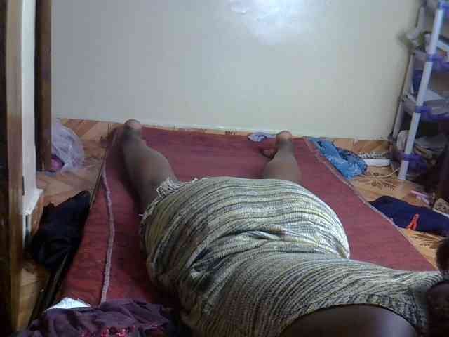 CuteLeilah webcam