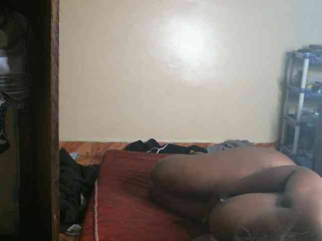 CuteLeilah webcam