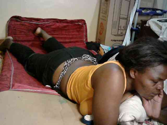CuteLeilah webcam