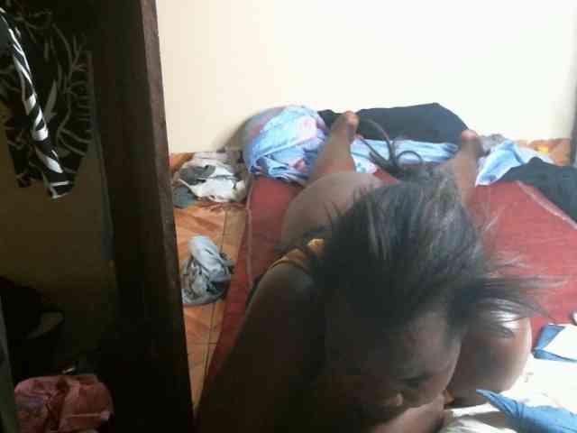 CuteLeilah webcam