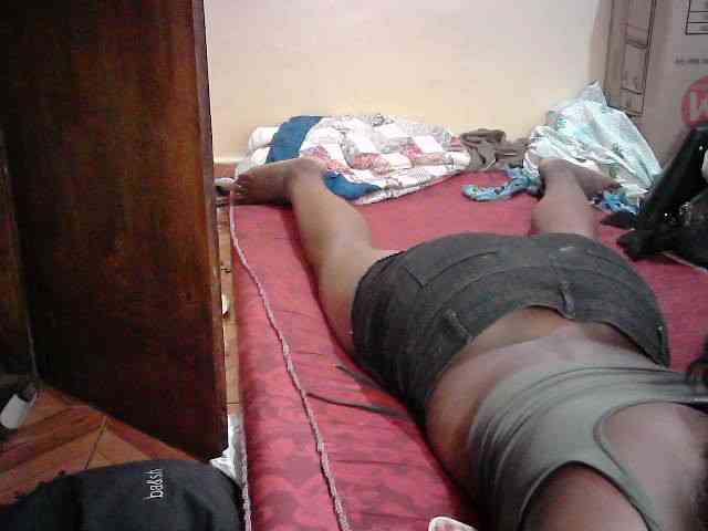 CuteLeilah webcam