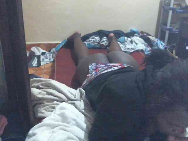 CuteLeilah webcam