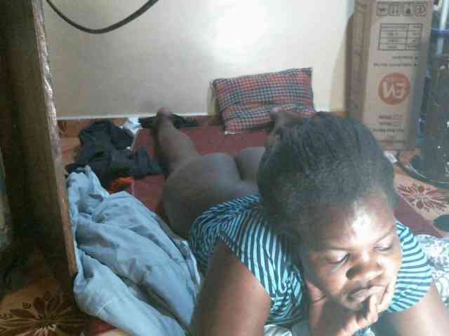 CuteLeilah webcam
