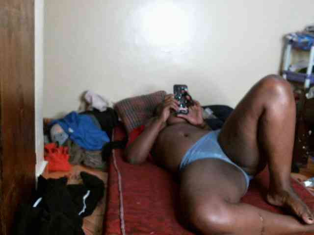 CuteLeilah webcam