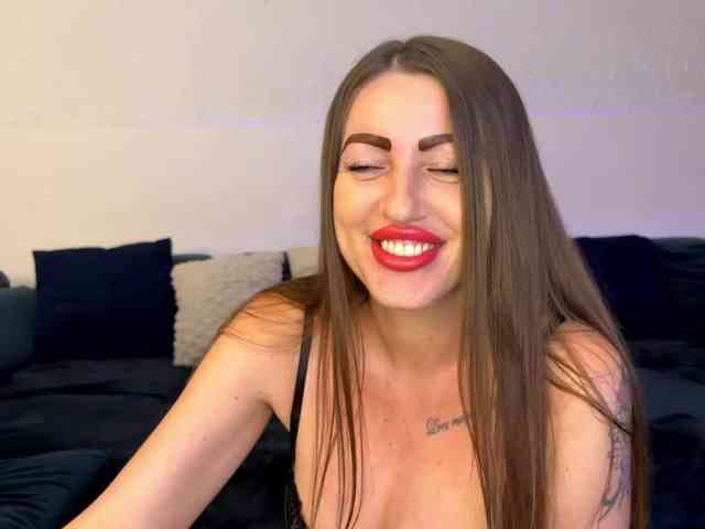 Andyvelvet Live Webcam on BongaCams
