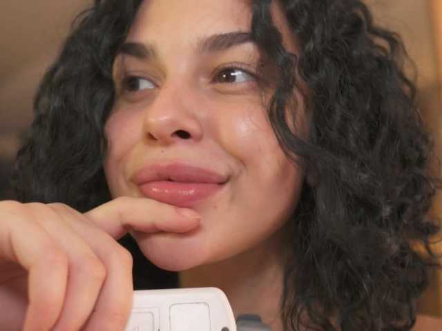 Mila-mila live cam on BongaCams