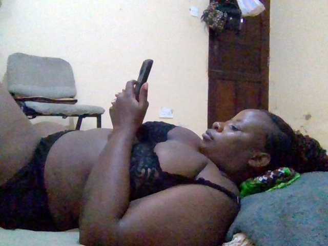 Swityass24 live cam on BongaCams
