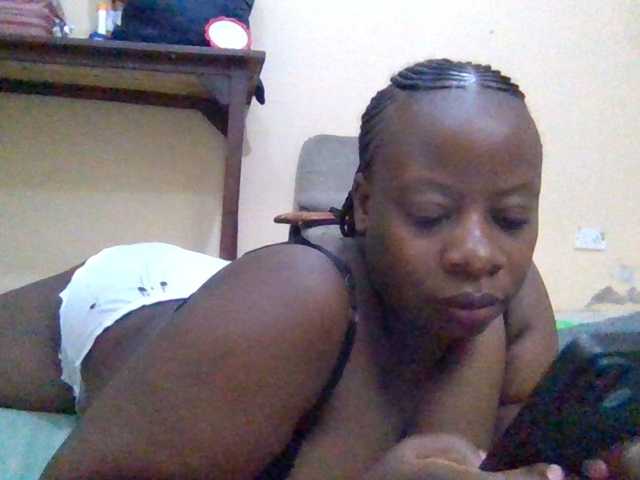 Swityass24, en directo ahora en BongaCams