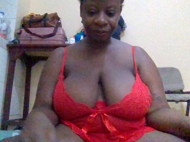 Swityass24 live cam on BongaCams