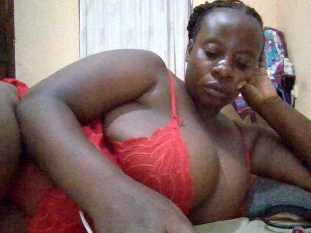 Swityass24 live cam on BongaCams