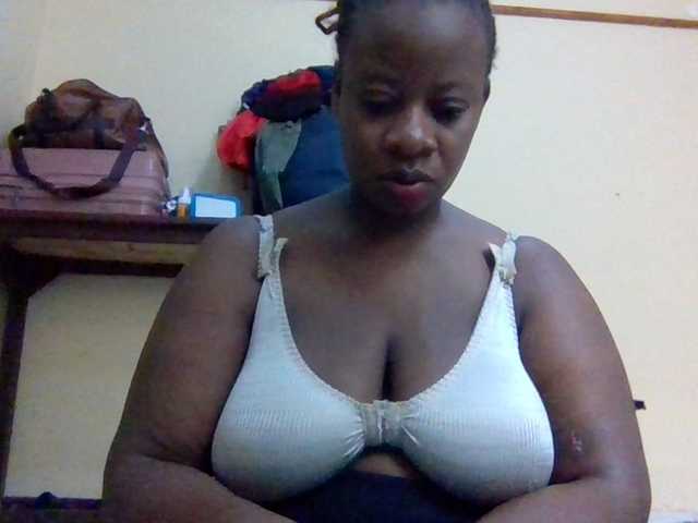Swityass24 live webcam show