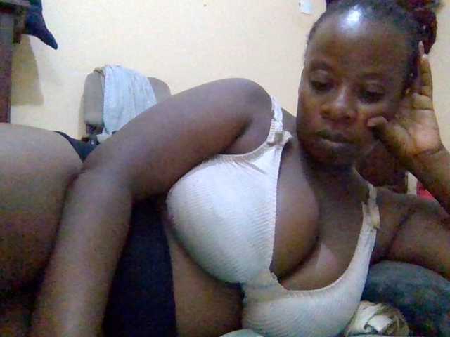 Swityass24 live webcam show