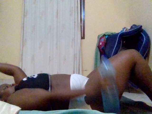 Swityass24 live webcam show