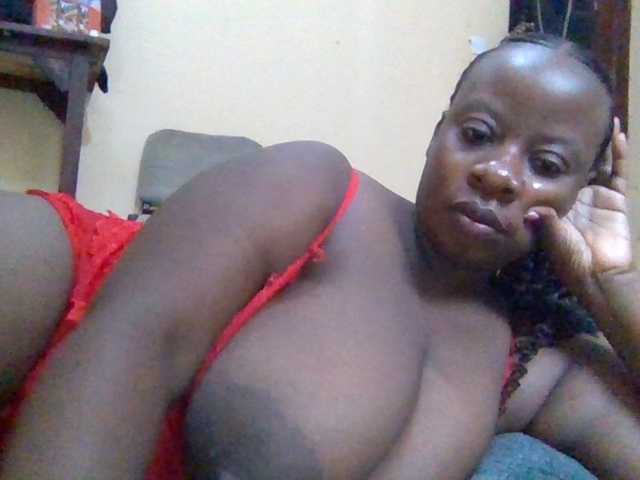 Swityass24, live now on BongaCams