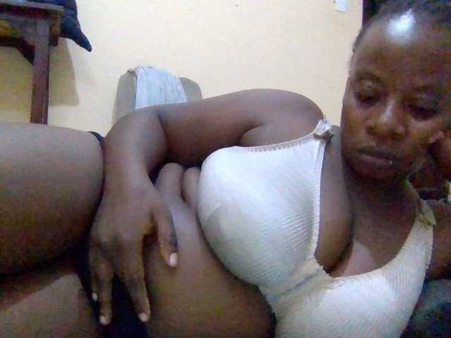 Swityass24 live webcam show