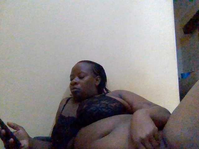 Swityass24 live cam on BongaCams