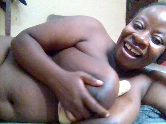 Swityass24 live cam on BongaCams