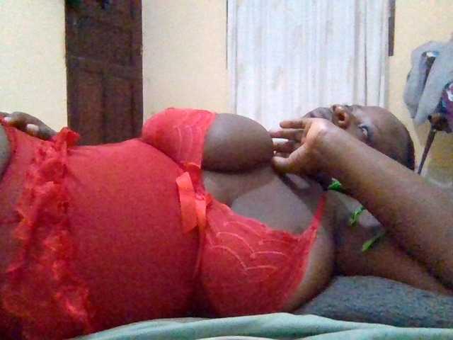 Swityass24 live cam on BongaCams