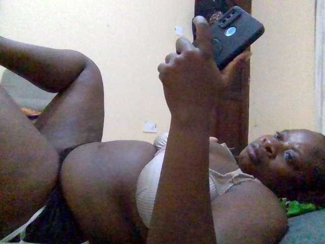 Swityass24 live cam on BongaCams