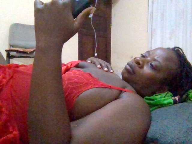 Swityass24 live cam on BongaCams