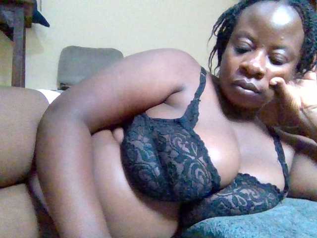 Swityass24 live cam on BongaCams