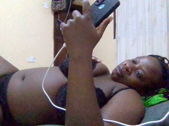 Swityass24 live cam on BongaCams