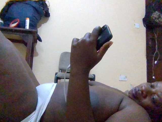 Swityass24 live cam on BongaCams