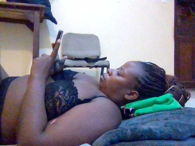 Swityass24 live cam on BongaCams