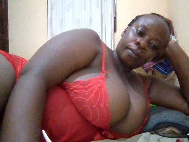Swityass24 live cam on BongaCams