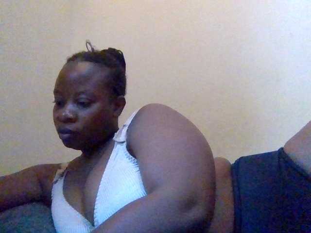 Swityass24 live cam on BongaCams