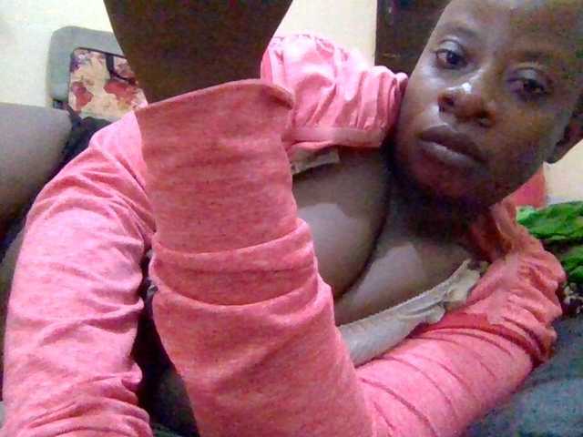 Swityass24 live webcam show