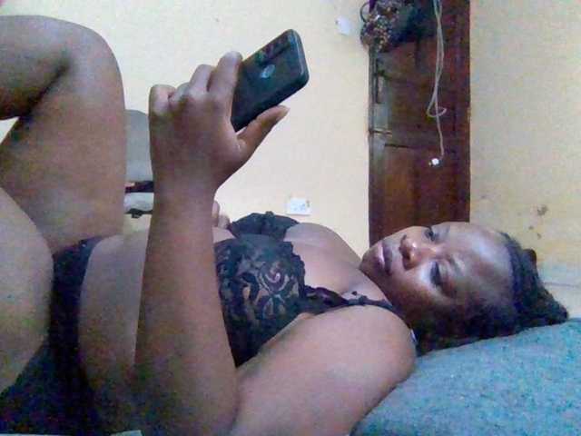 Swityass24 live cam on BongaCams