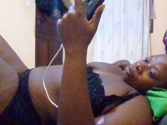 Swityass24 live cam on BongaCams