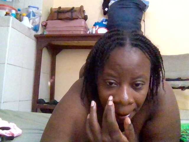 Swityass24 live cam