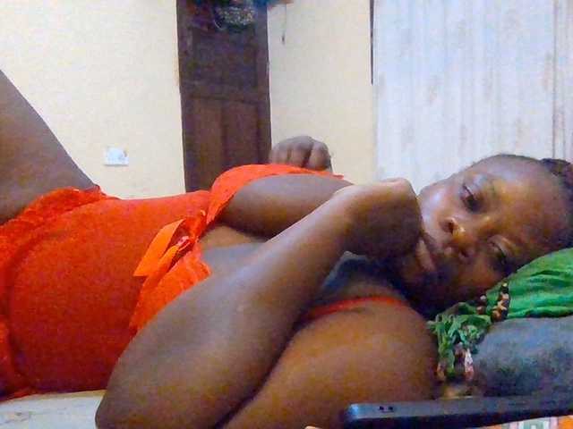 Swityass24 live cam on BongaCams