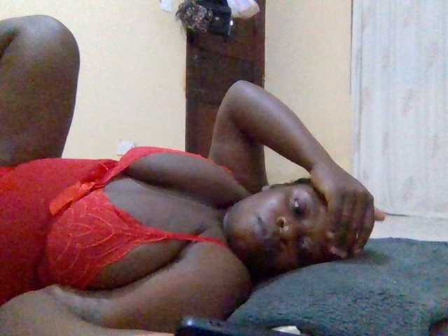 Swityass24 live cam on BongaCams