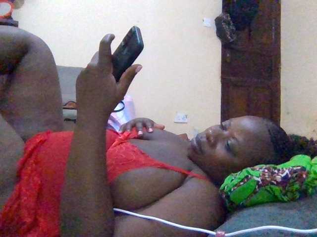 Swityass24 live cam on BongaCams