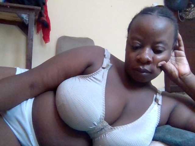 Swityass24 live cam on BongaCams