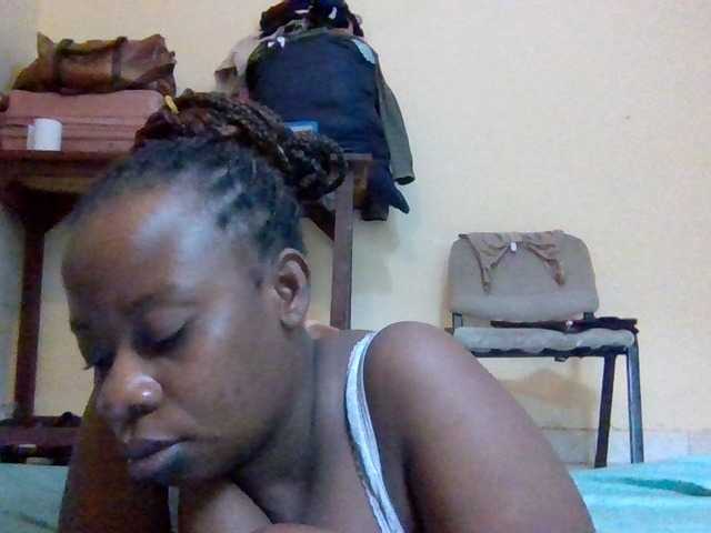 Swityass24 live cam on BongaCams