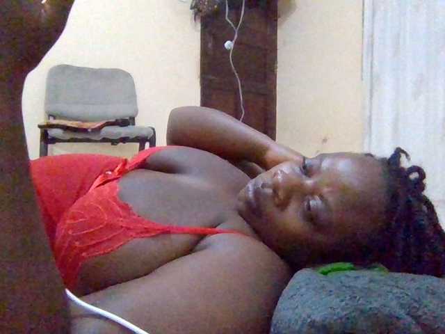 Swityass24 live cam on BongaCams