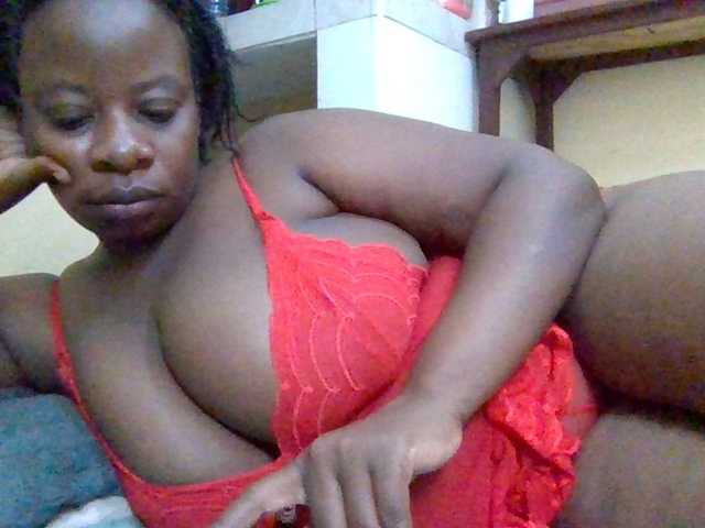 Swityass24 live cam on BongaCams