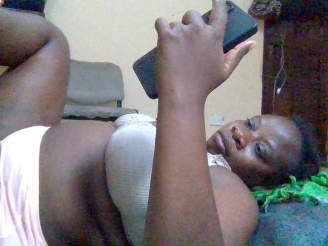 Swityass24 live cam on BongaCams