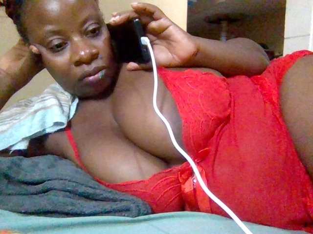 Swityass24 live webcam show