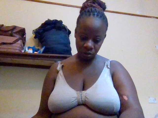 Swityass24 live cam on BongaCams