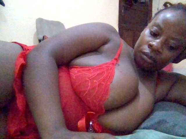 Swityass24 live cam on BongaCams