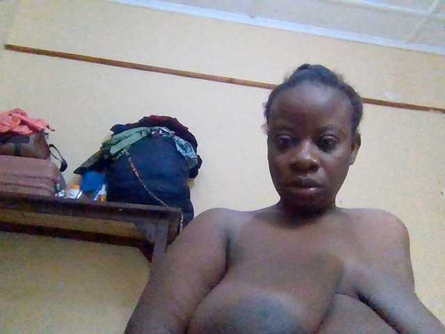 Swityass24 live webcam show