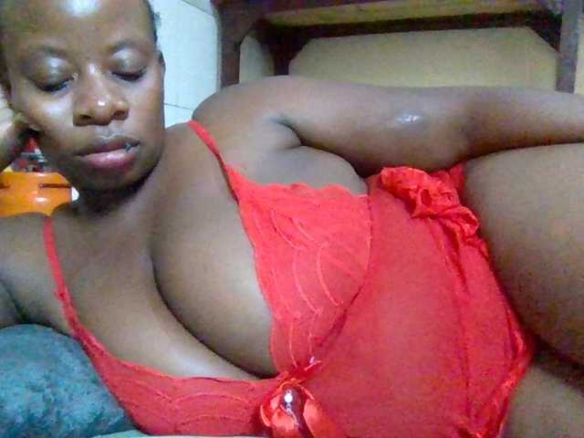 Swityass24 live webcam show