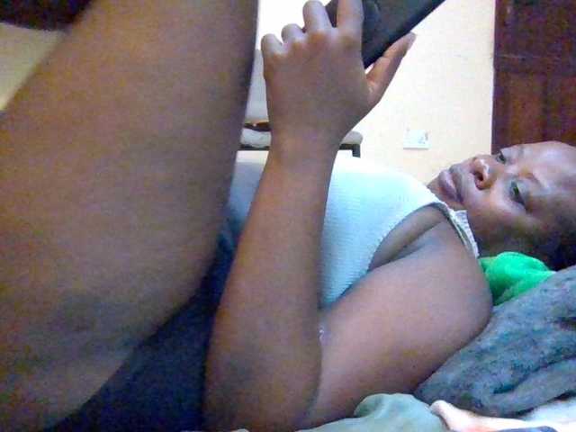 Swityass24 live cam on BongaCams