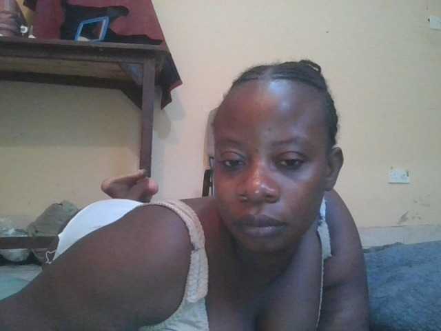 Swityass24 live cam on BongaCams